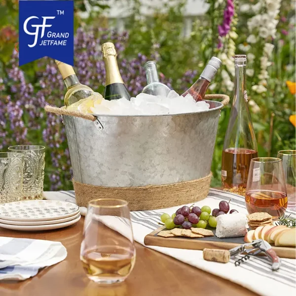 Wholesale Rope Wrapped Farmhouse Ice Metal Beverage Wine Bottle Bucket Tub3
