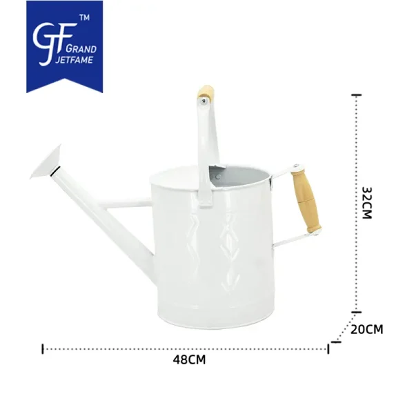 metal watering can 1